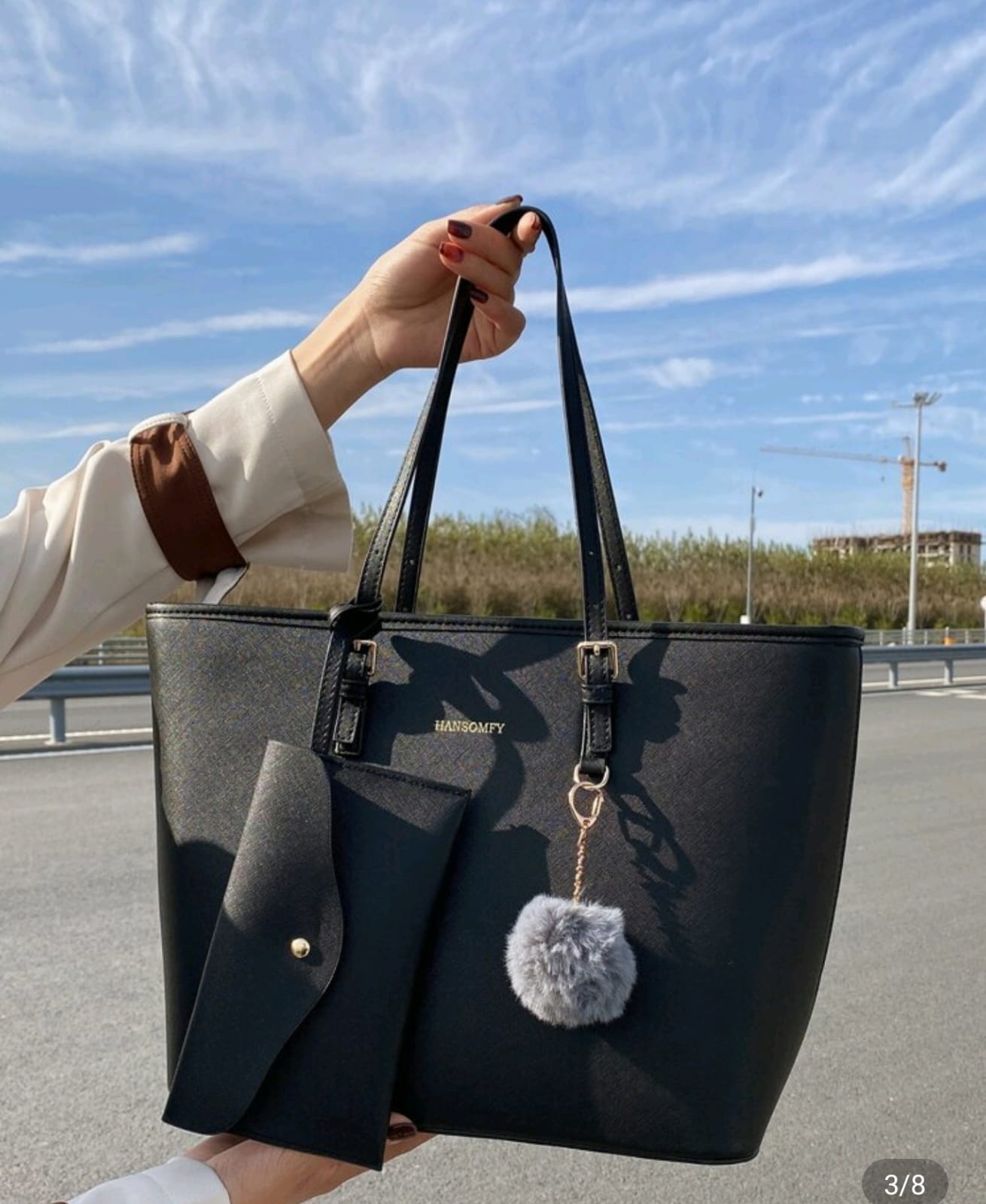Conjunto Mala Shopper Preta com Bolsa e Pom-pom Chic