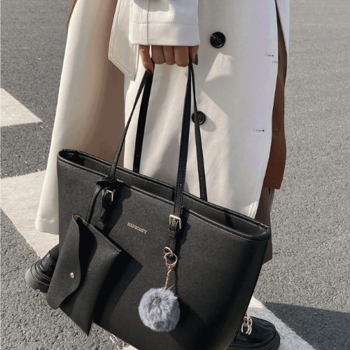 Conjunto Mala Shopper Preta com Bolsa e Pom-pom Chic